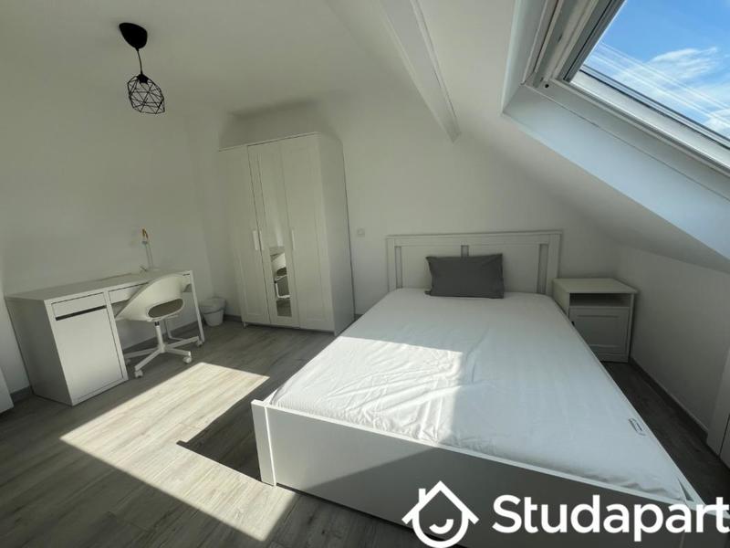 Chambre - 9 m² - 1 pièce