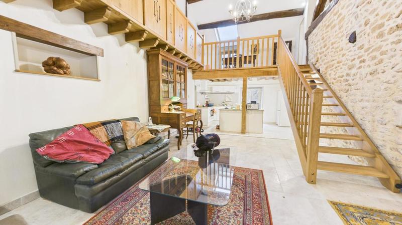 Demeure - 168 m² - 6 pièces