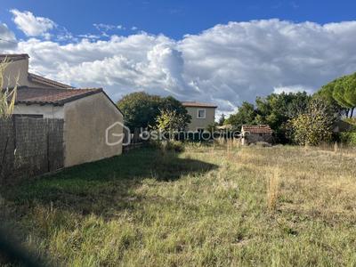 Terrain - 327 m²