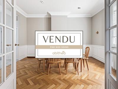 Maison - 194 m² - 8 pièces