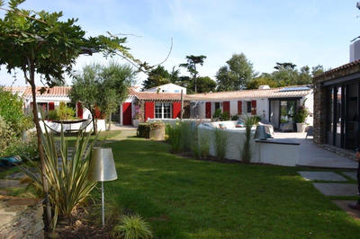 Maison - 224 m² - 11 pièces