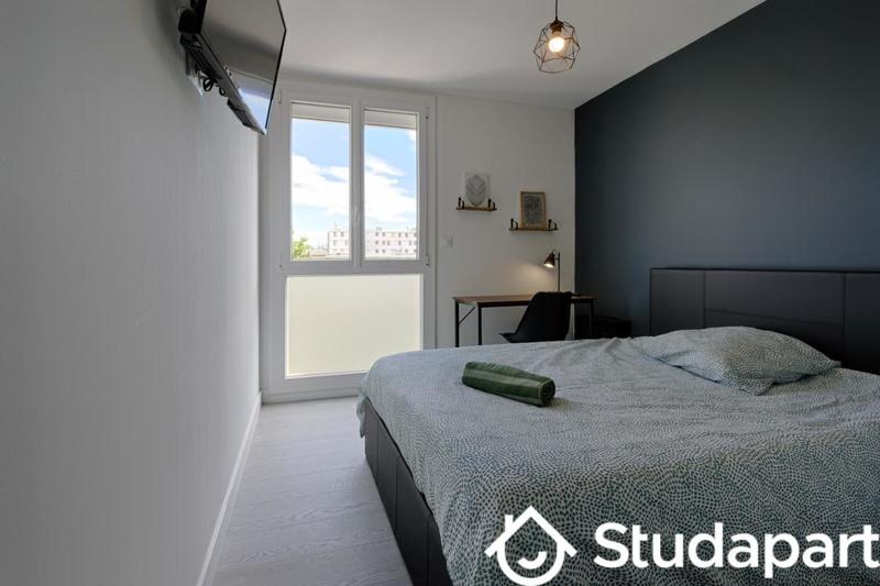 Chambre - 15 m² - 1 pièce