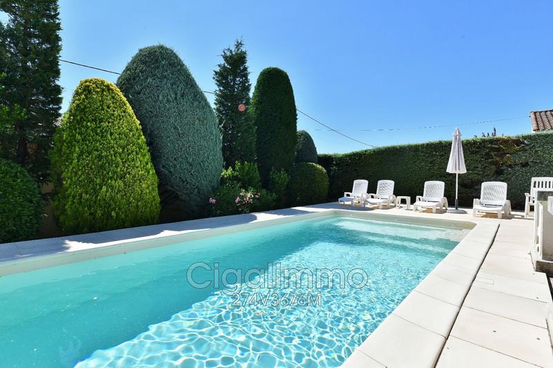 Villa - 179 m² - 8 pièces