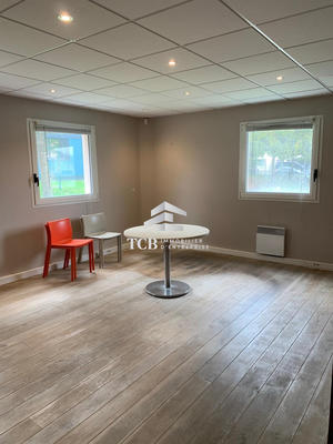 Bureau - 98 m²
