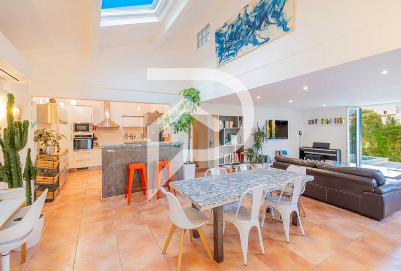 Maison - 115 m² - 4 pièces