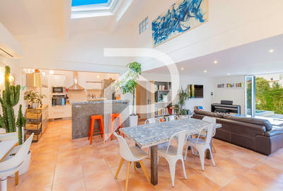 Maison - 115 m² - 4 pièces