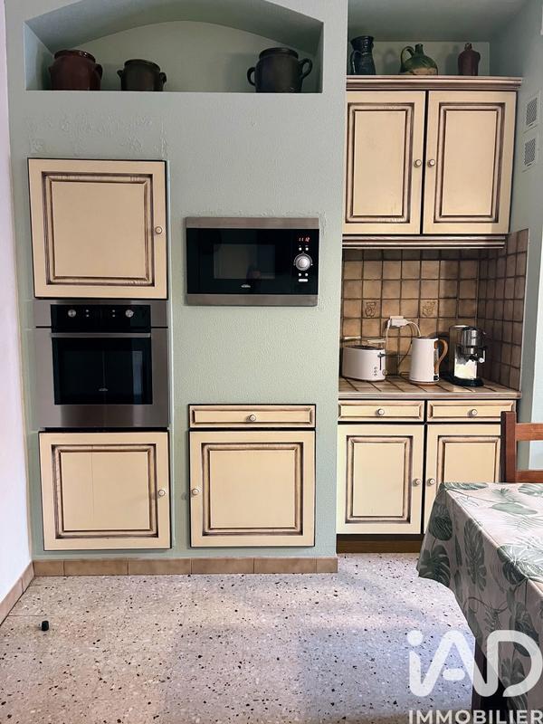 Maison - 475 m² - 13 pièces