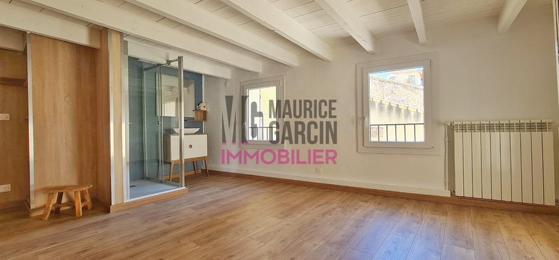 Maison - 220 m² - 9 pièces
