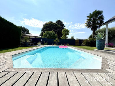 Maison - 201 m² - 7 pièces