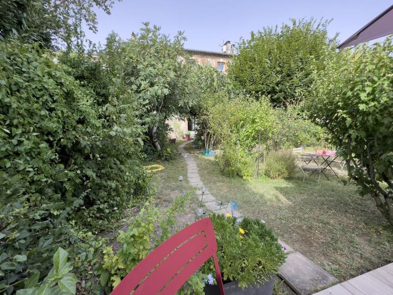 Maison de maîtres - 325 m² - 8 pièces