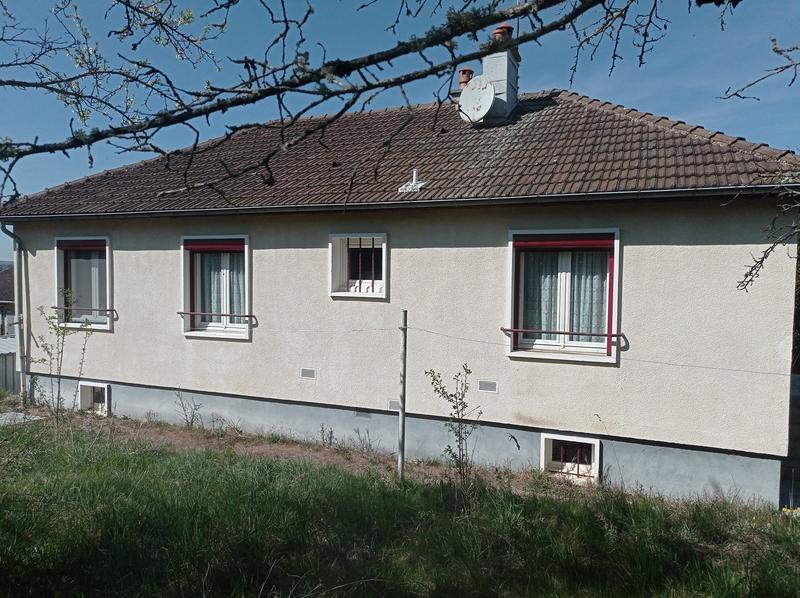 Maison - 85 m² - 5 pièces