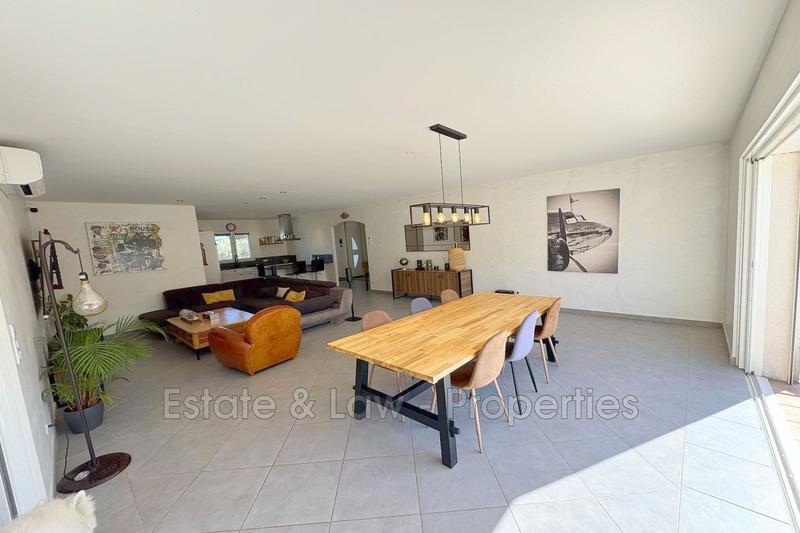 Maison - 137 m² - 4 pièces