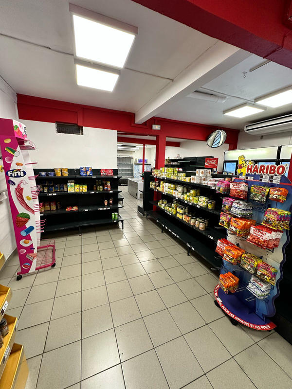 Fonds de commerce - Magasins - 100 m²