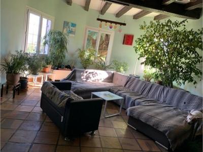 Maison - 210 m² - 6 pièces