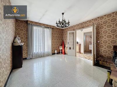 Maison - 97 m² - 4 pièces