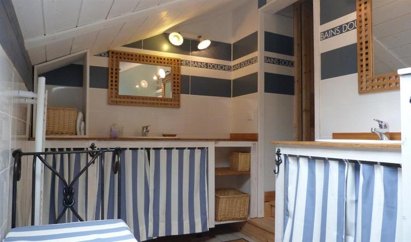 Maison - 185 m² - 8 pièces