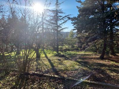 Terrain constructible - 1 115 m²