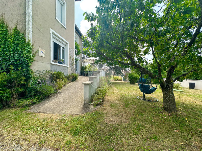 Maison - 121 m² - 6 pièces