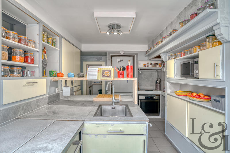 Maison - 99 m² - 5 pièces