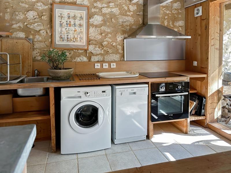 Maison en pierre - 222 m² - 9 pièces