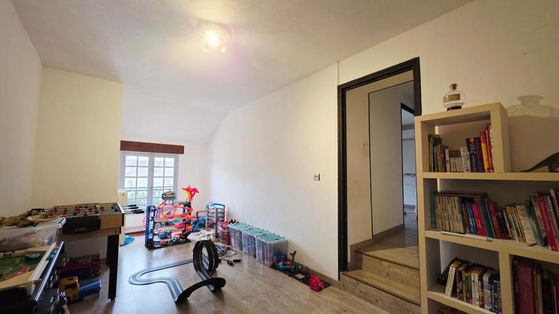 Maison - 171 m² - 6 pièces