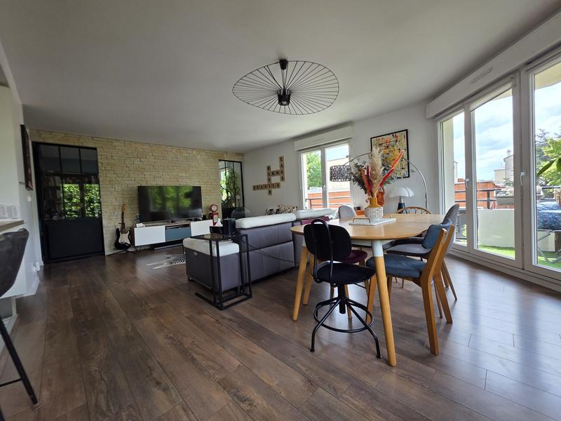 Appartement - 108 m² - 5 pièces