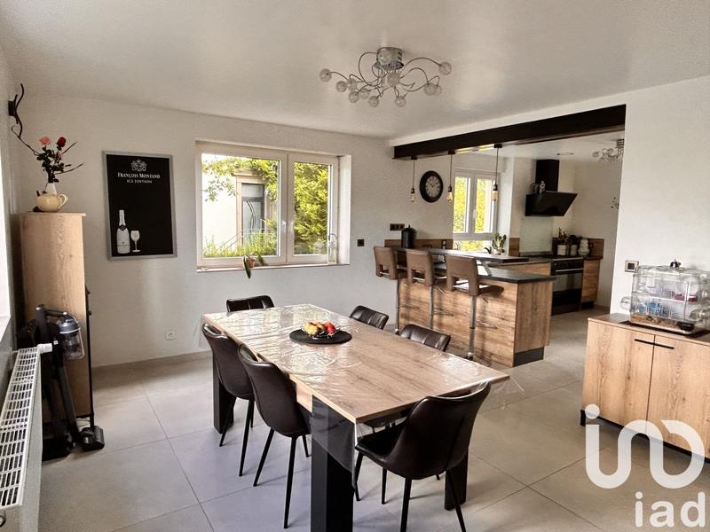 Maison - 180 m² - 6 pièces