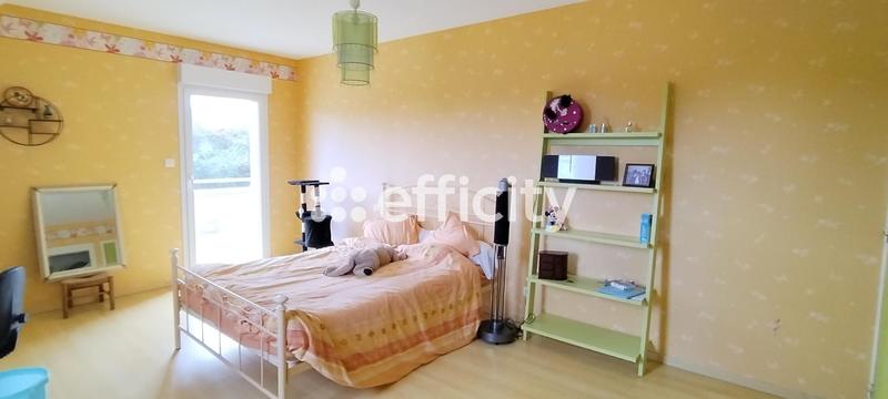 Pavillon - 211 m² - 7 pièces