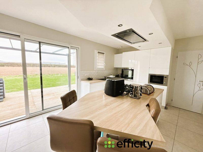 Pavillon - 135 m² - 6 pièces