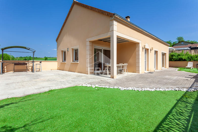 Maison - 135 m² - 6 pièces