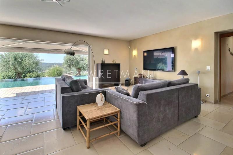 Villa - 180 m² - 5 pièces