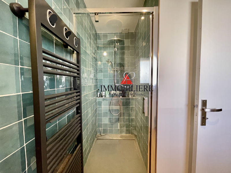 Appartement - 80 m² - 3 pièces