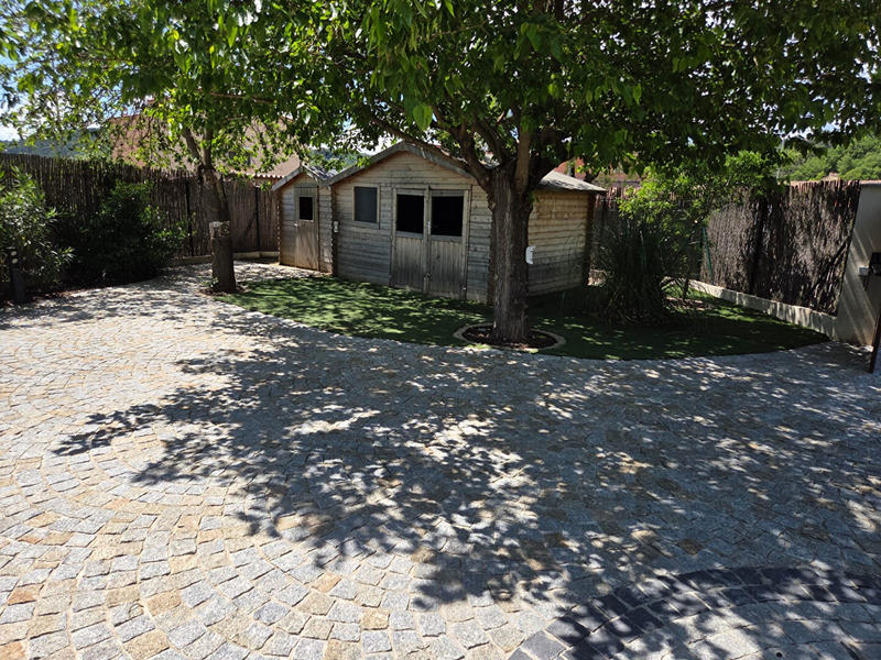 Maison - 179 m² - 8 pièces