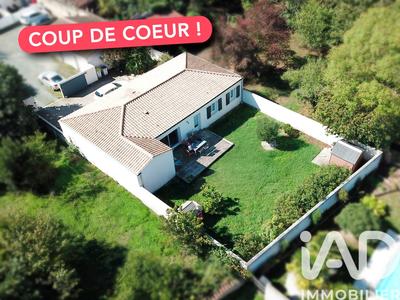 Maison - 111 m² - 5 pièces