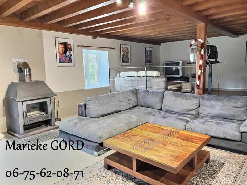 Maison - 248 m² - 9 pièces