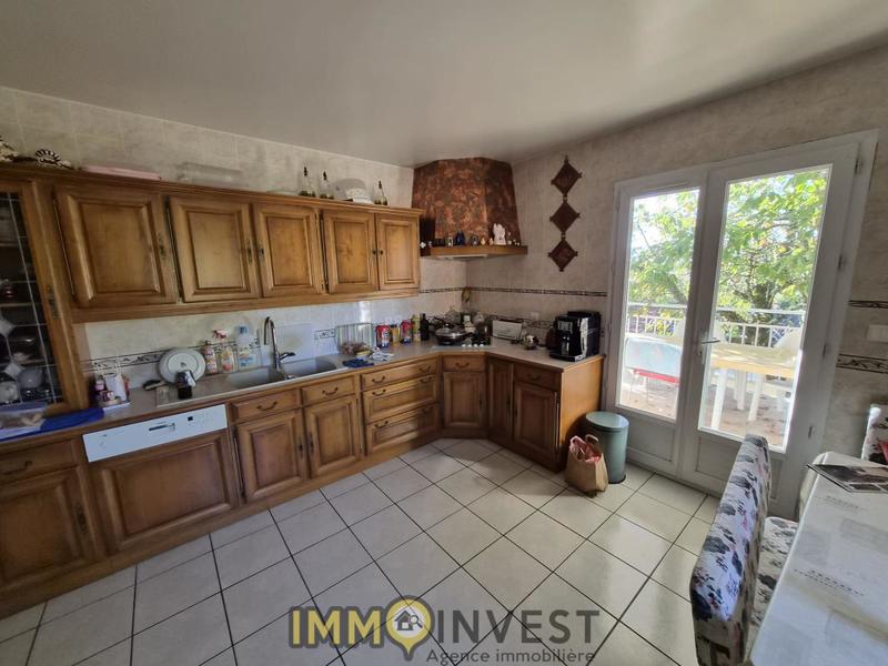 Maison - 229 m² - 10 pièces