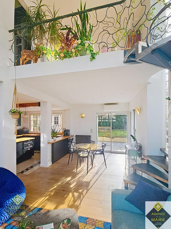 Maison - 137 m² - 7 pièces