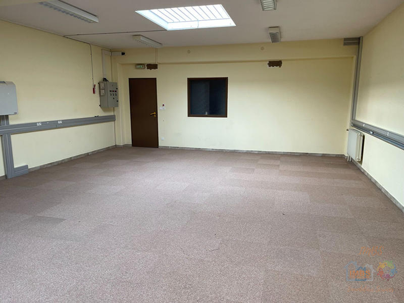 Local commercial - 1 020 m²