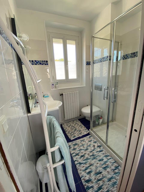 Maison - 216 m² - 7 pièces