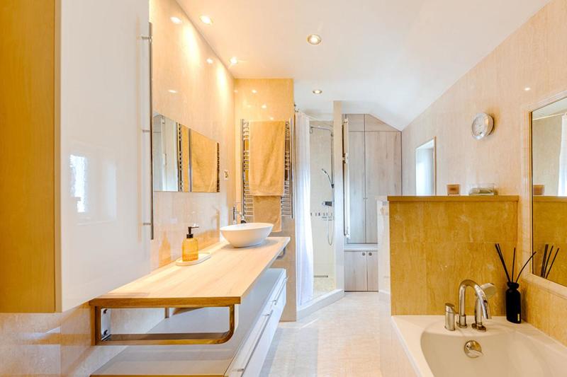 Maison - 101 m² - 4 pièces