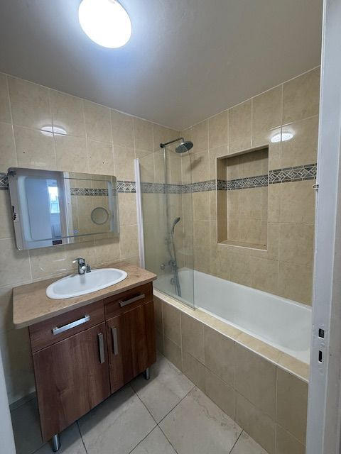 Appartement - 79 m² - 4 pièces