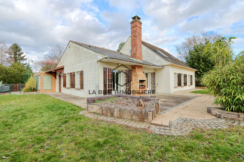 Maison - 170 m² - 7 pièces