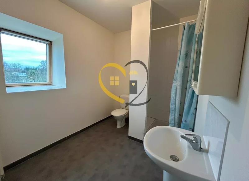 Maison - 99 m² - 6 pièces