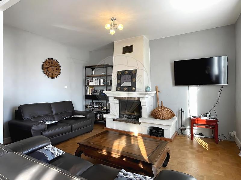 Maison - 142 m² - 5 pièces