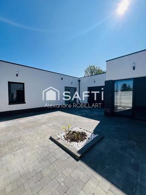 Maison - 200 m² - 6 pièces