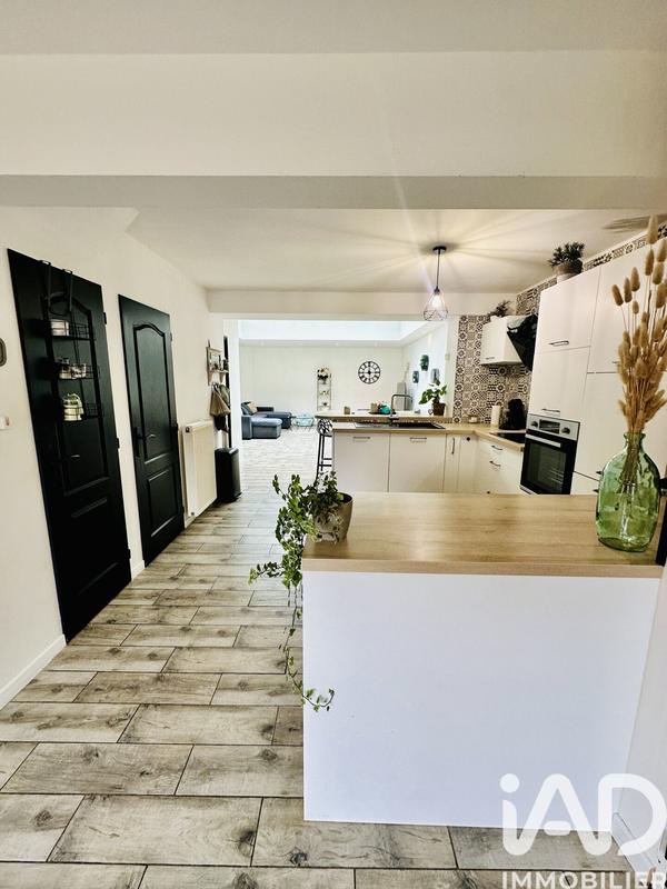 Maison - 95 m² - 5 pièces