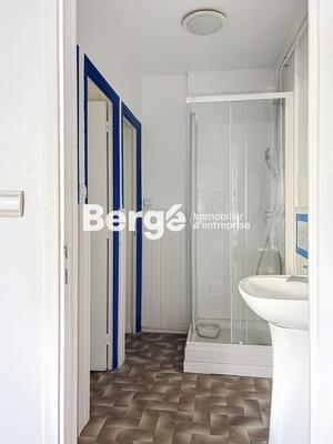 Bureau - 120 m² - 1 pièce