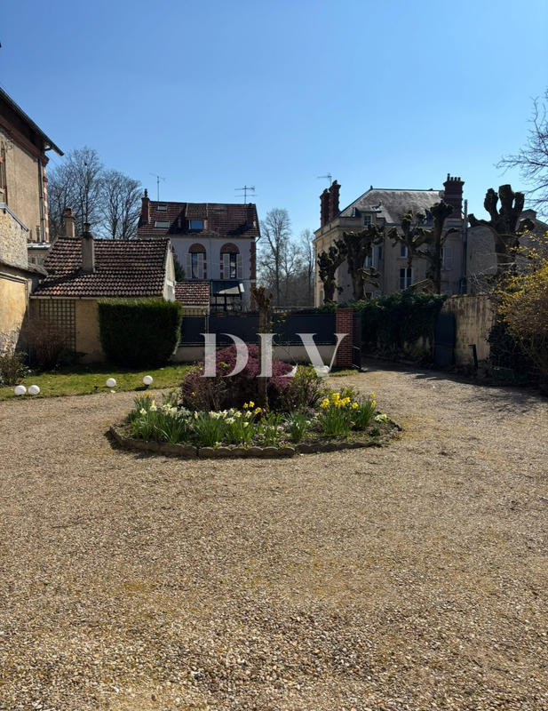 Appartement - 90 m² - 2 pièces