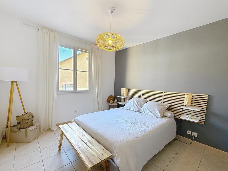 Appartement - 79 m² - 3 pièces