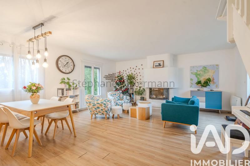Maison - 133 m² - 8 pièces